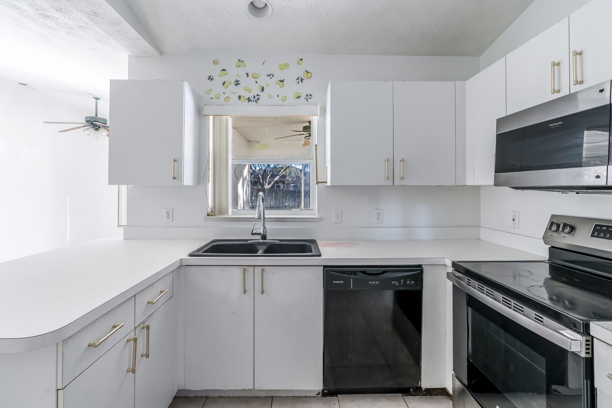 298 SW Eyerly Avenue, Port St. Lucie