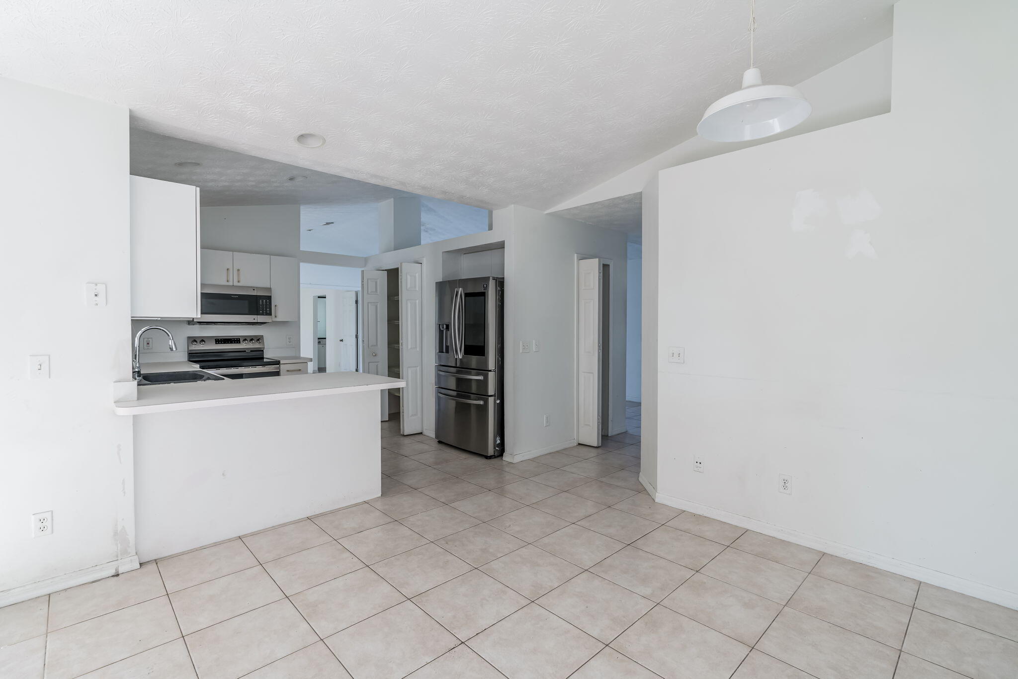 298 SW Eyerly Avenue, Port St. Lucie