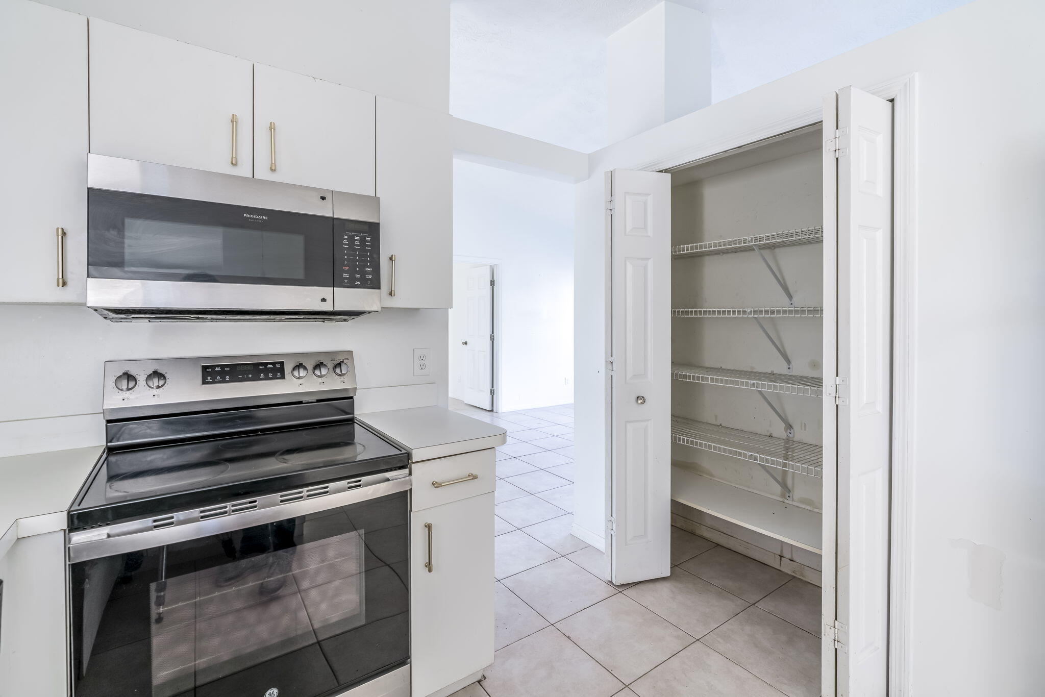 298 SW Eyerly Avenue, Port St. Lucie