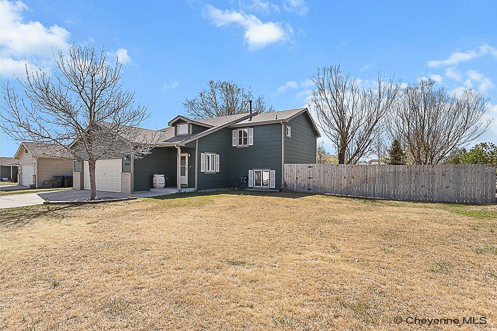 2239 MEADOW DR