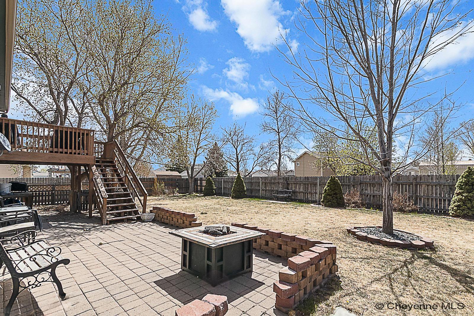 2239 MEADOW DR