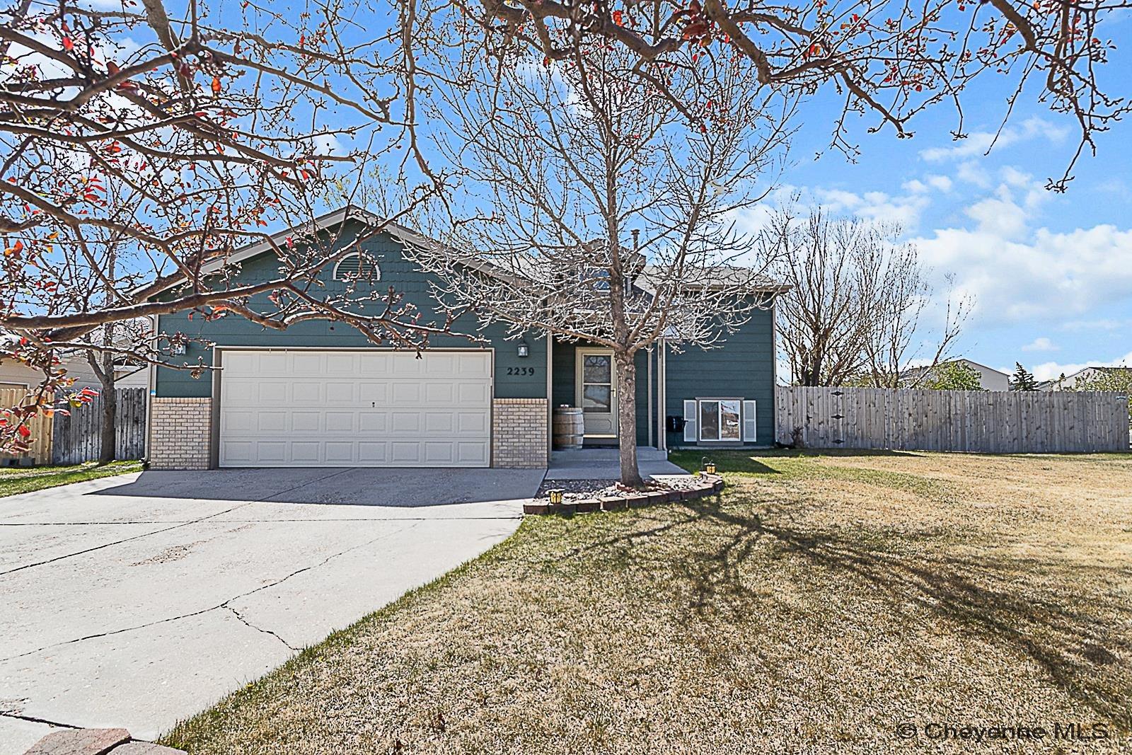 2239 MEADOW DR