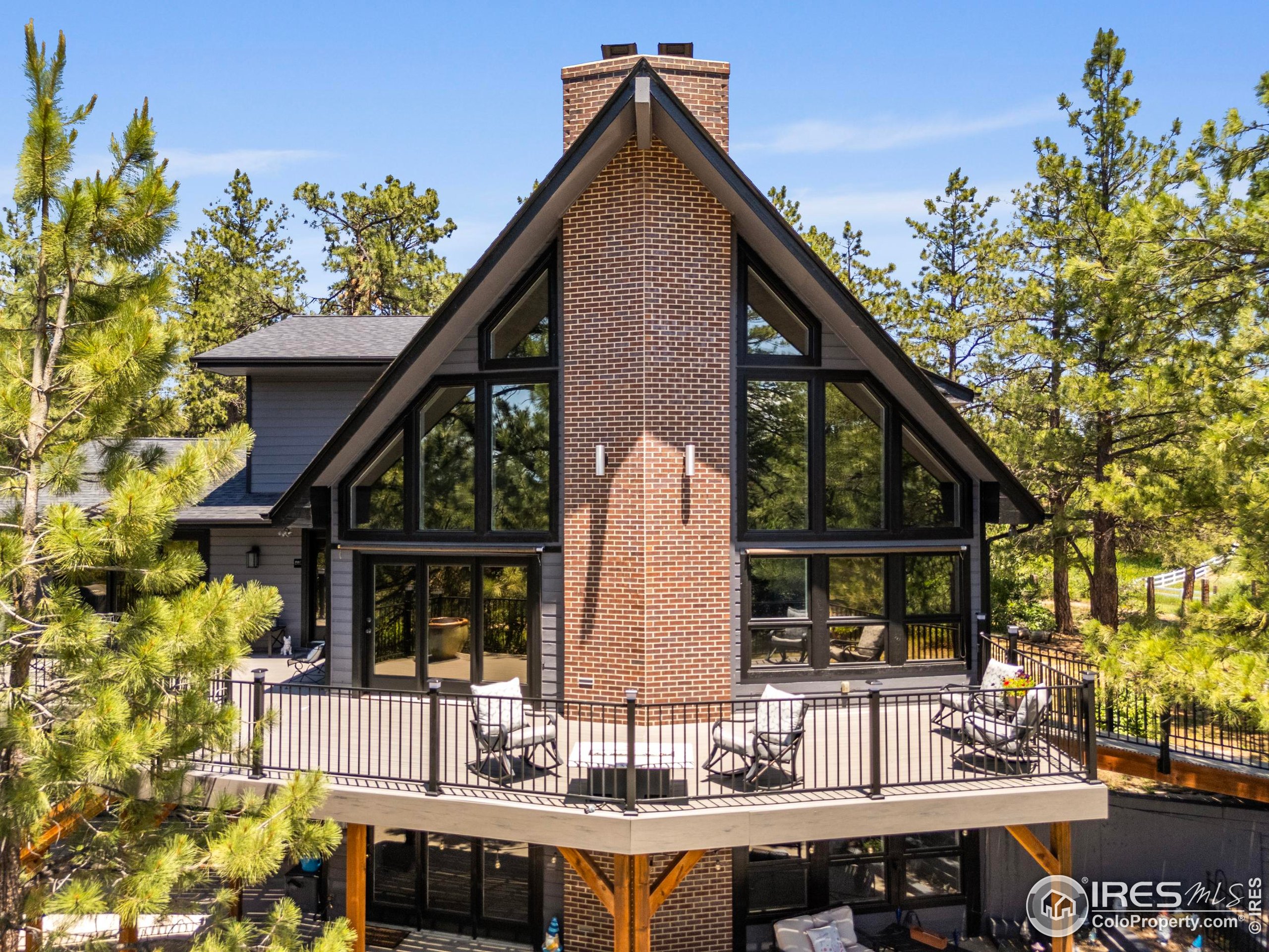 8987 Village Pines Cir