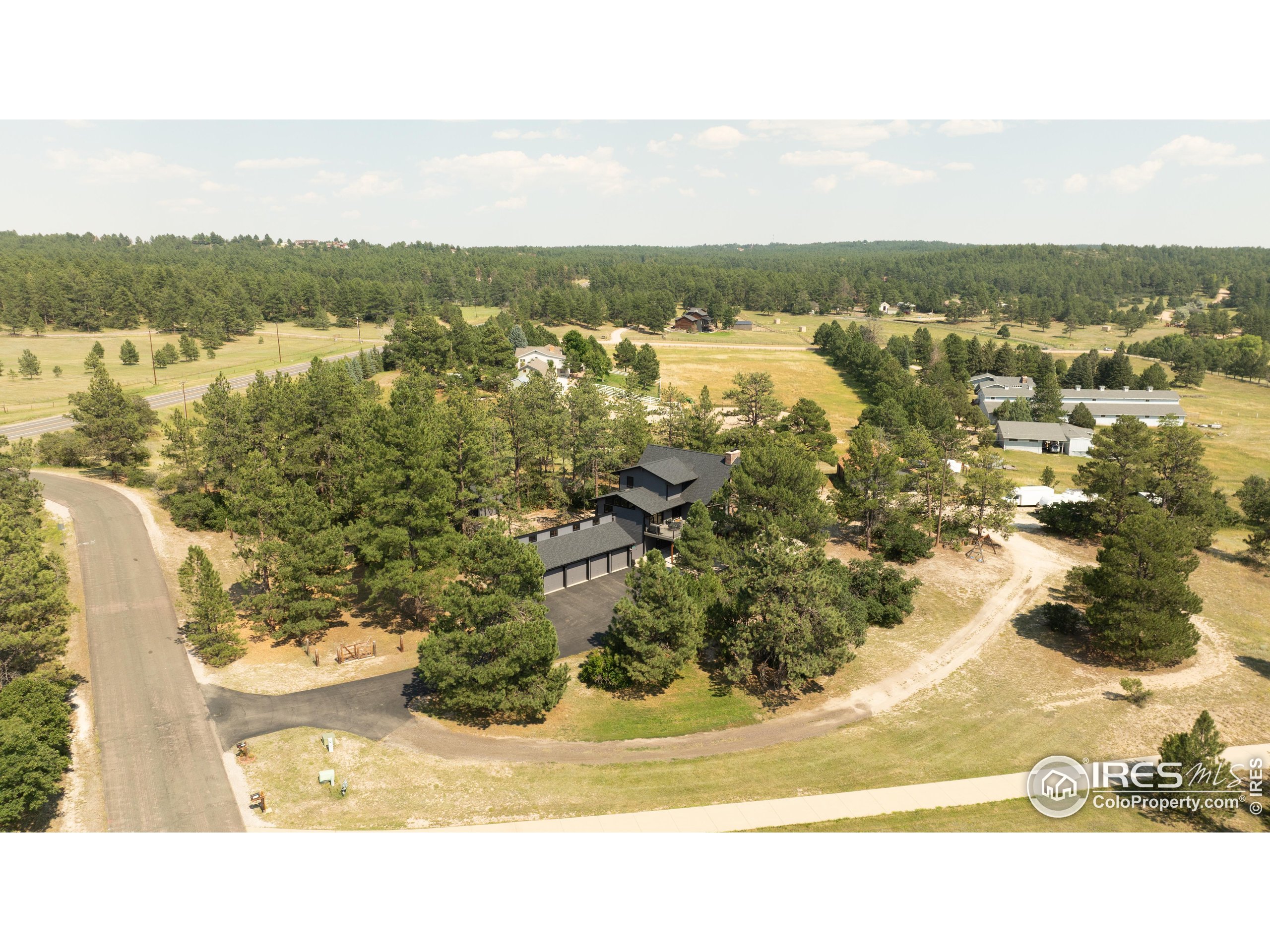 8987 Village Pines Cir