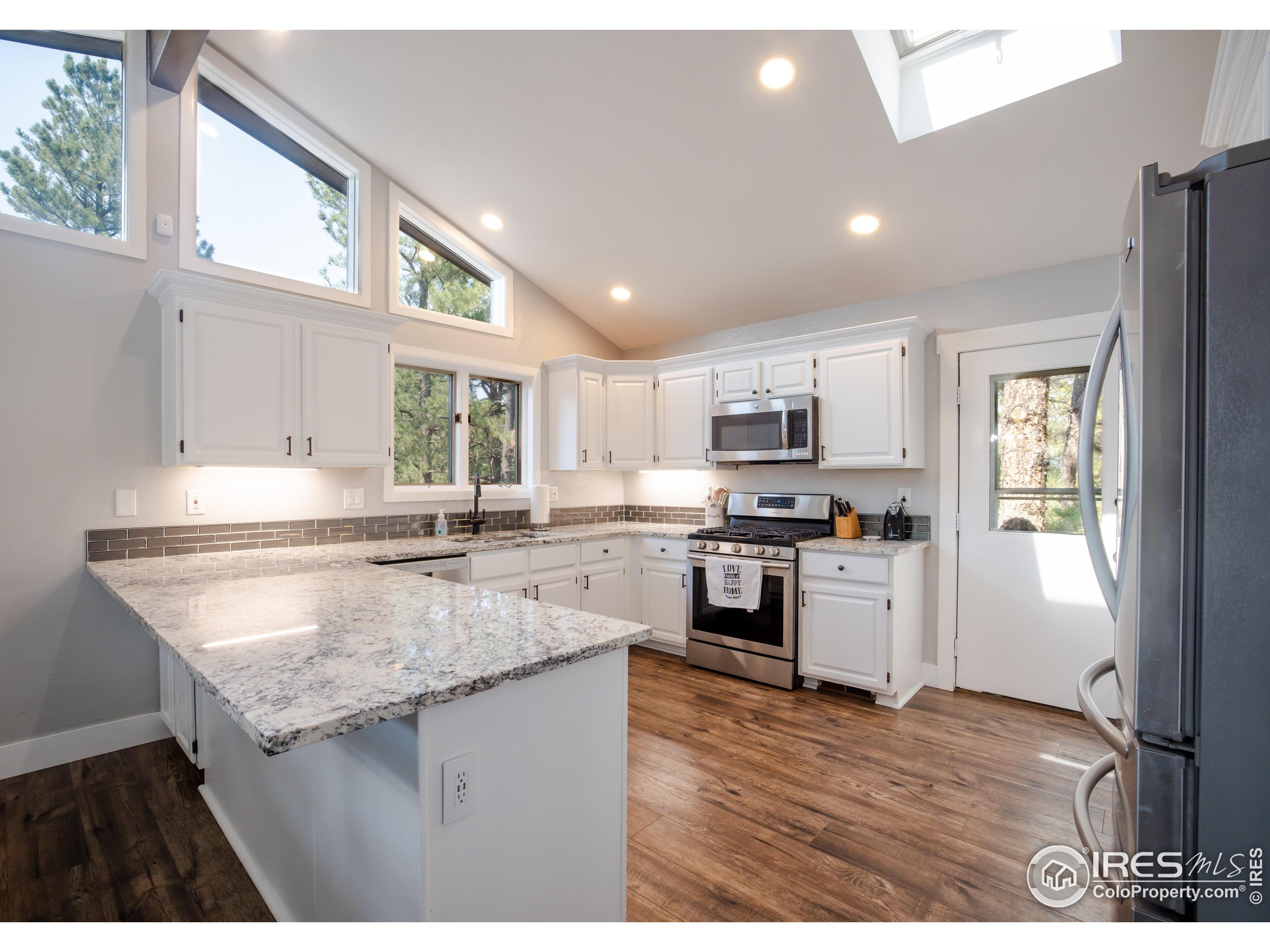 8987 Village Pines Cir