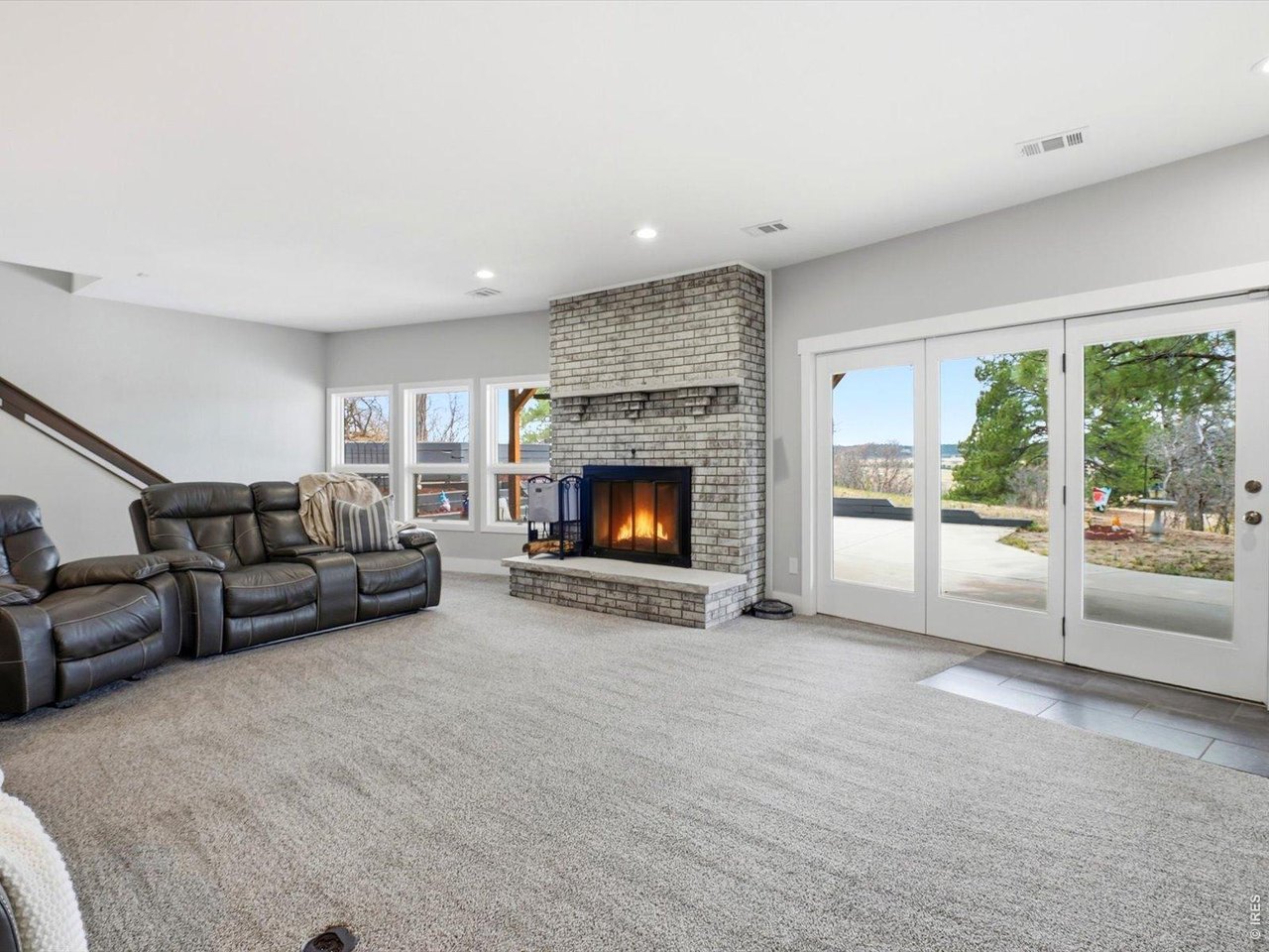 8987 Village Pines Cir