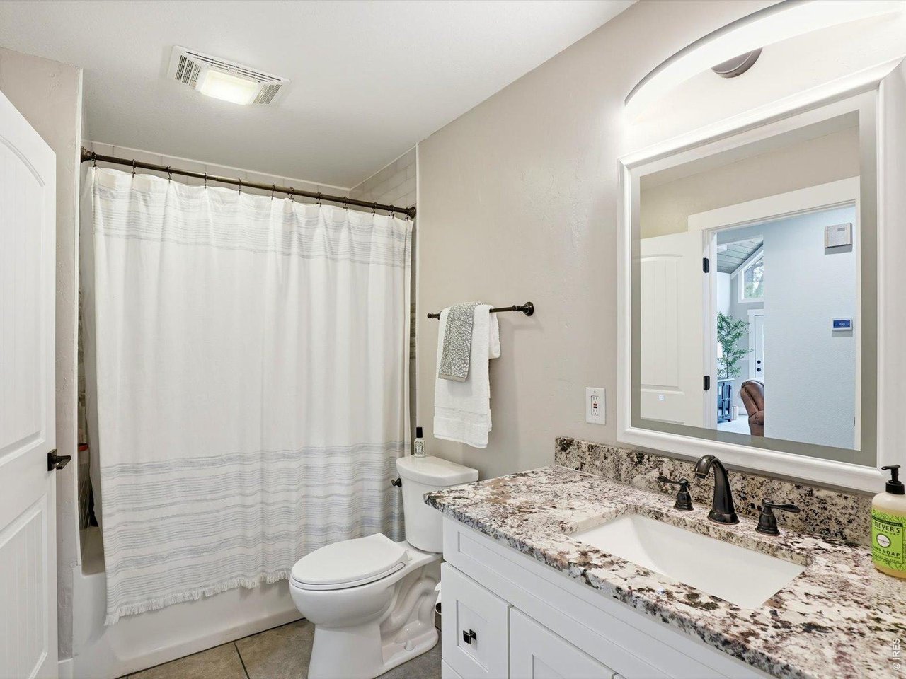 8987 Village Pines Cir