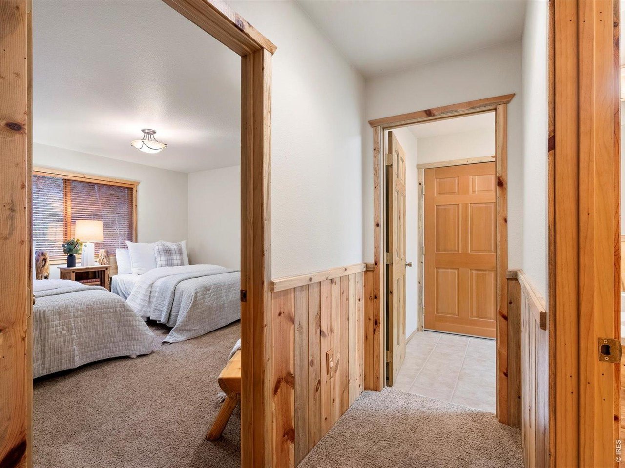 1035 Streamside Dr
