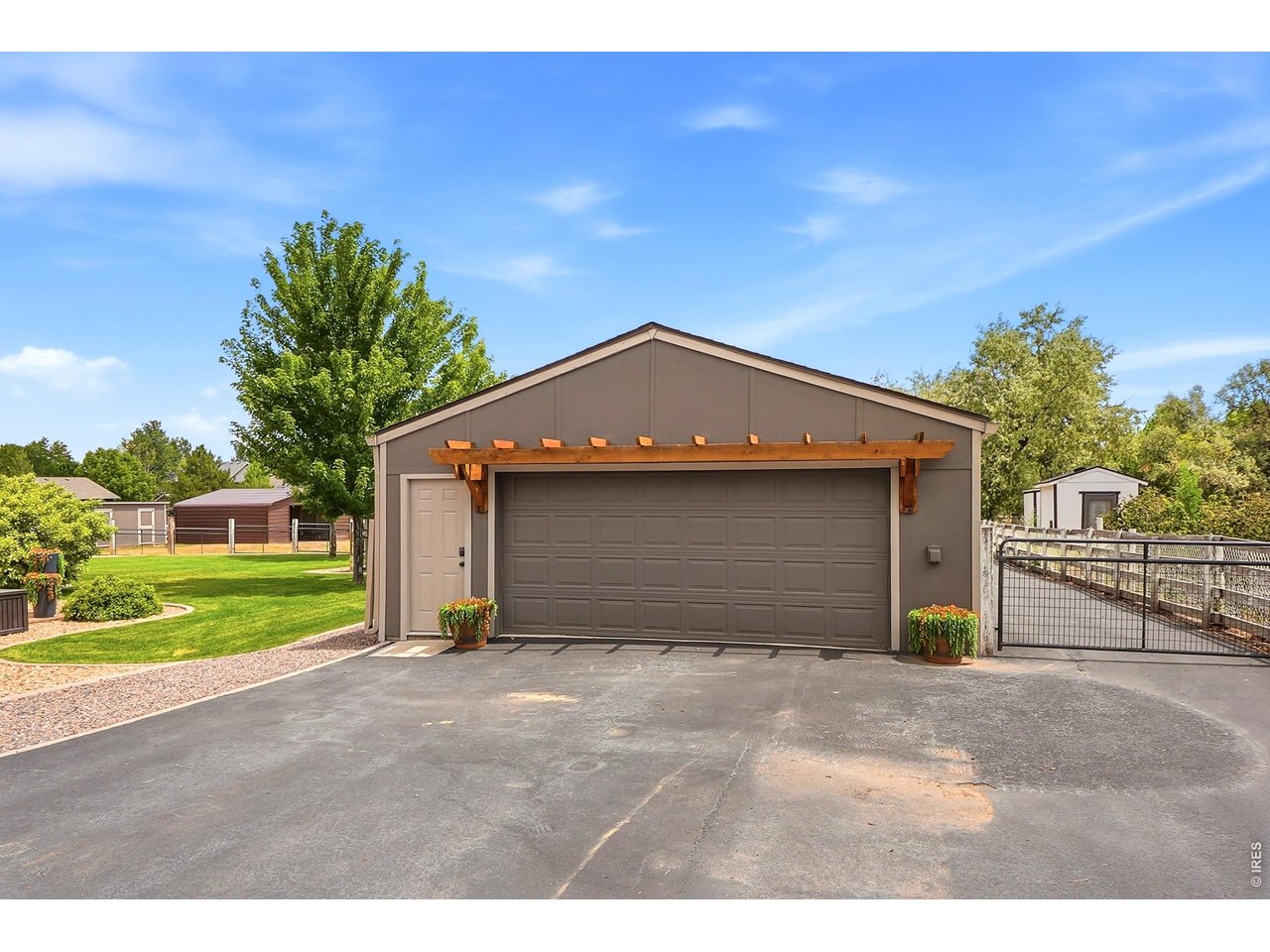 520 Namaqua Rd