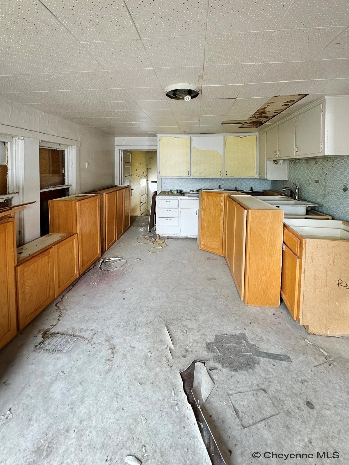 1340 W C ST
