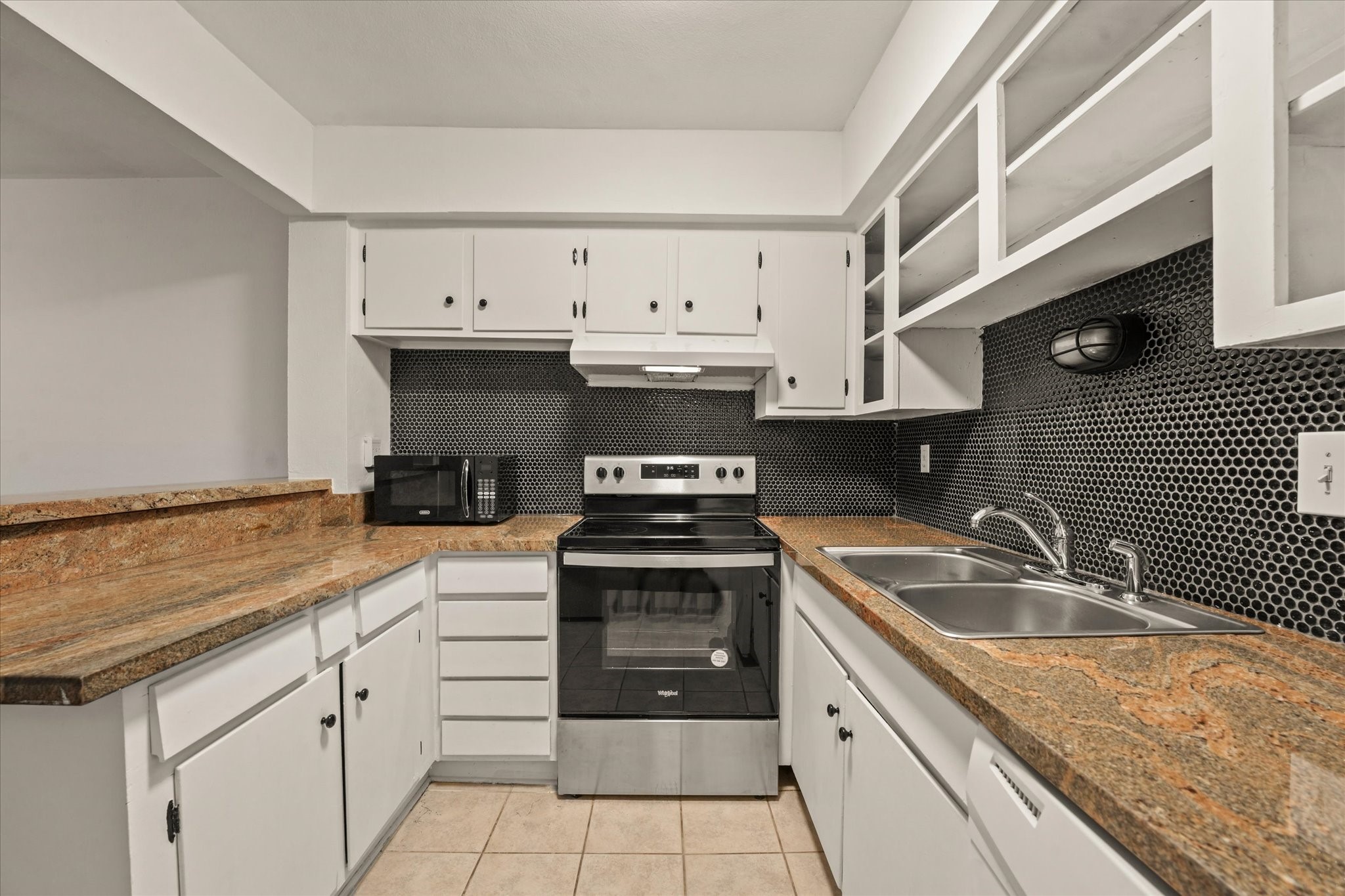 5305 Fleetwood Oaks Drive 274