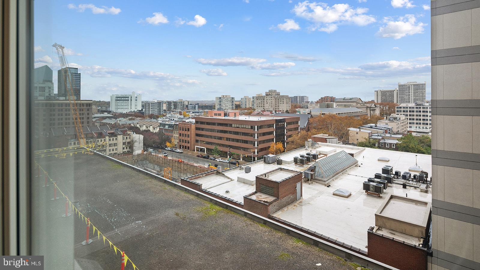 1901 JOHN F KENNEDY BOULEVARD 724-25