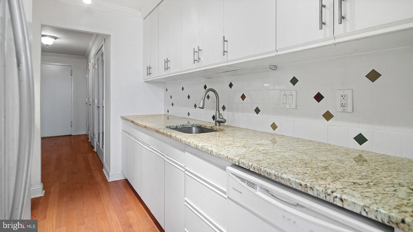 1901 JOHN F KENNEDY BOULEVARD 2101