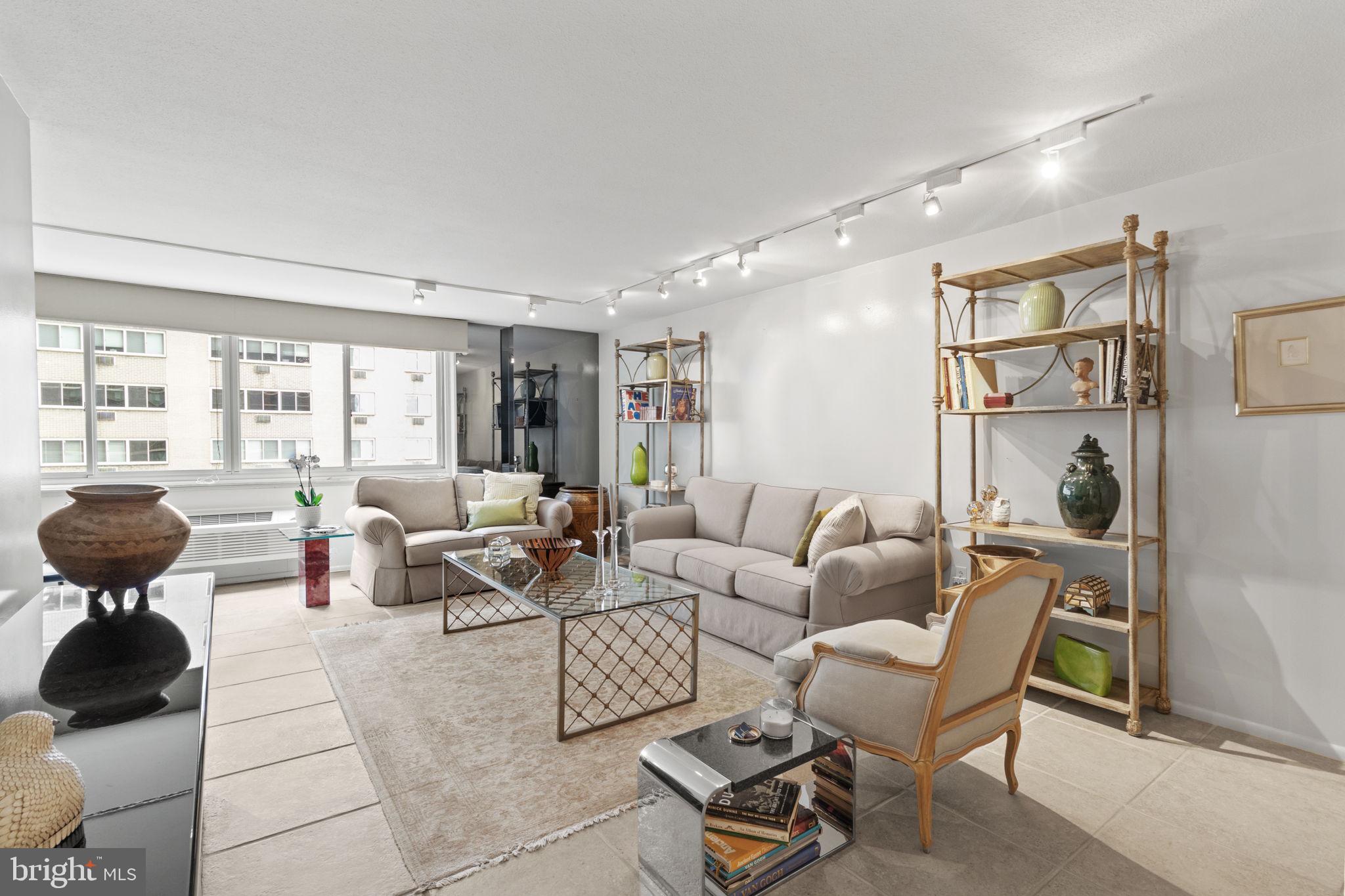 1901 JOHN F KENNEDY BOULEVARD 720