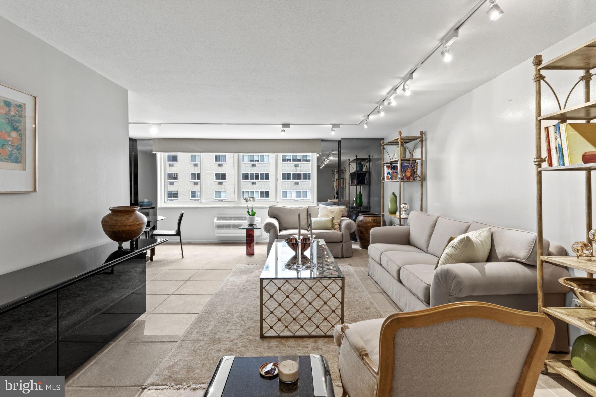 1901 JOHN F KENNEDY BOULEVARD 720