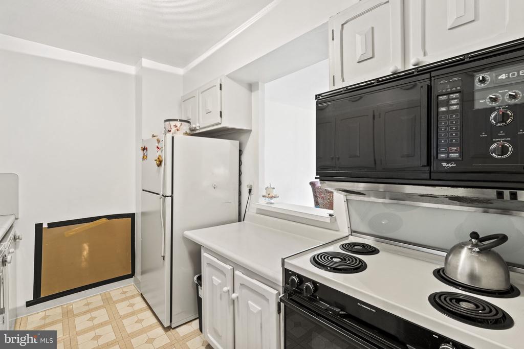 1901 JOHN F KENNEDY BOULEVARD 2808