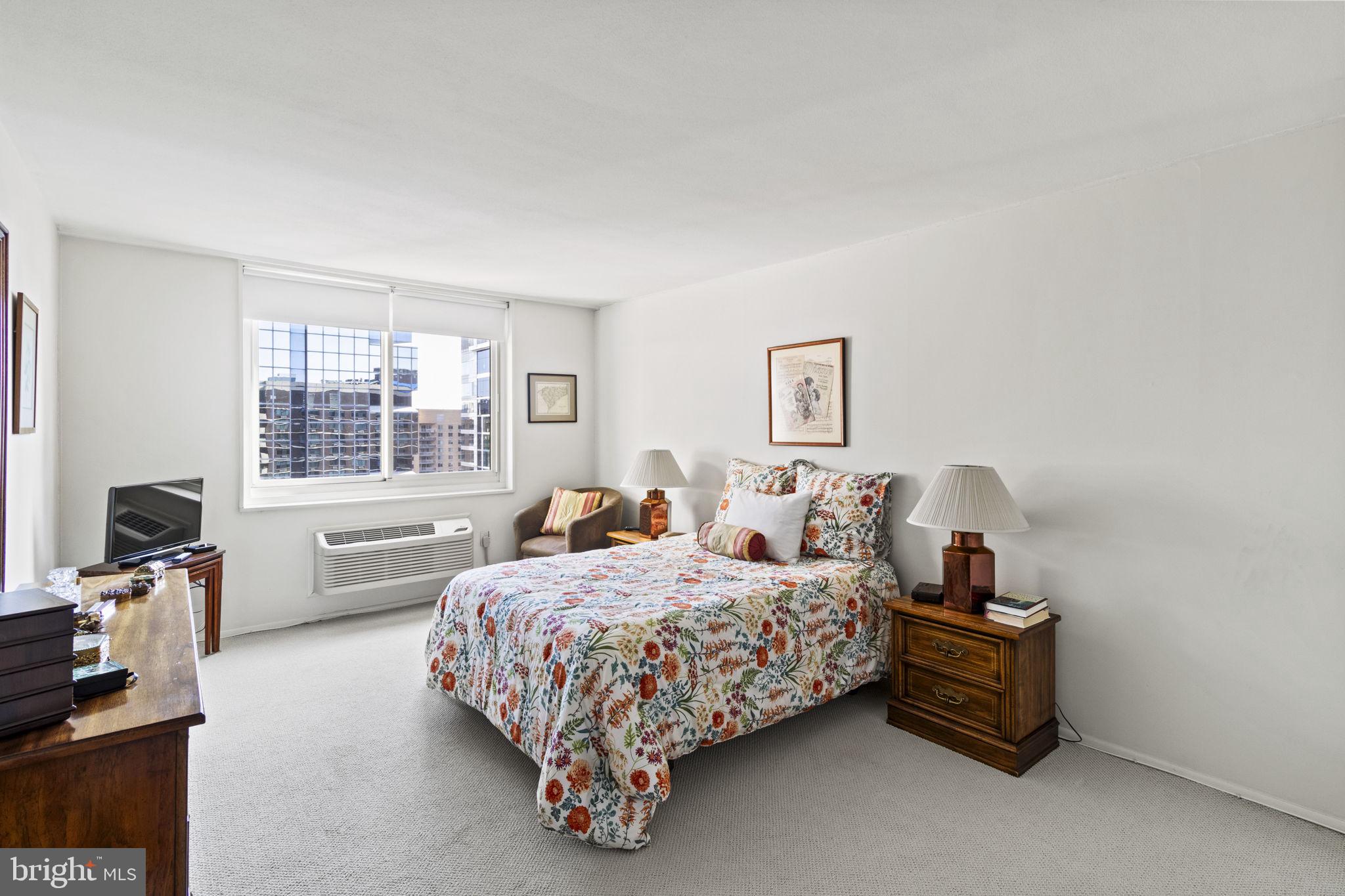 1901 JOHN F KENNEDY BOULEVARD 2808