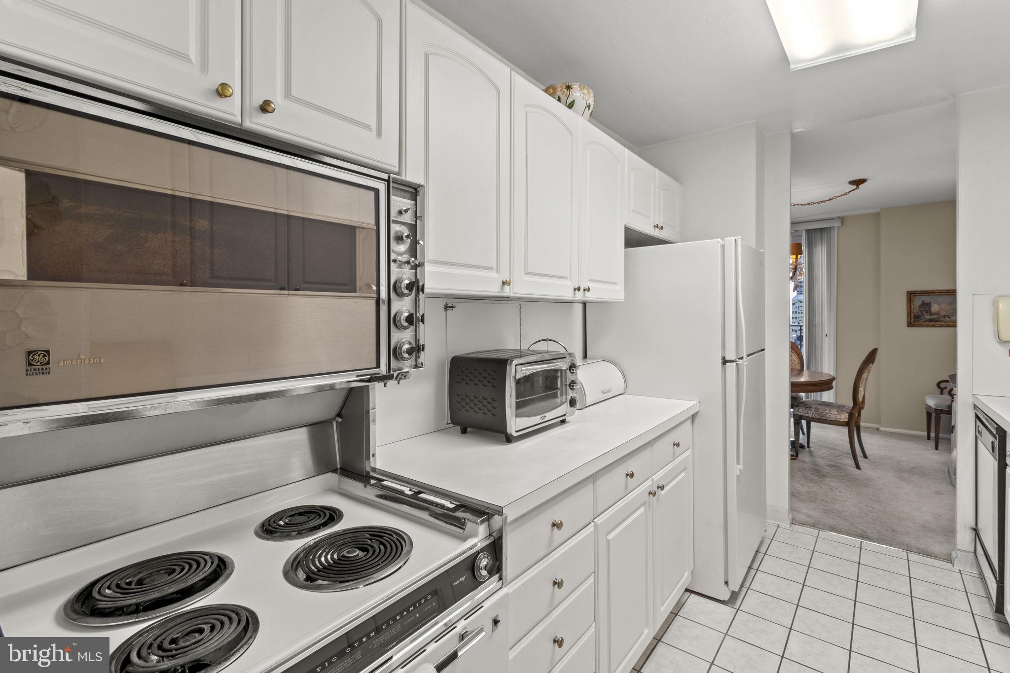 1901 JOHN F KENNEDY BOULEVARD 2507