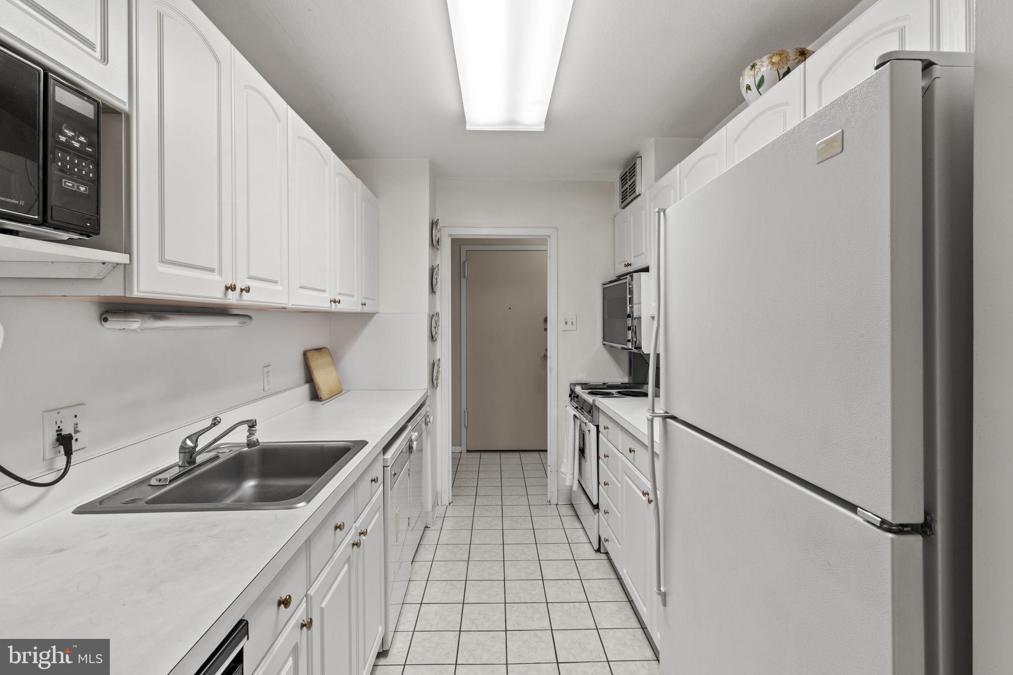 1901 JOHN F KENNEDY BOULEVARD 2507