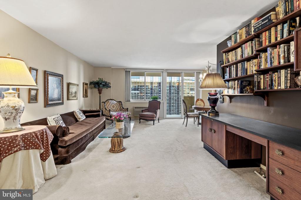 1901 JOHN F KENNEDY BOULEVARD 2507