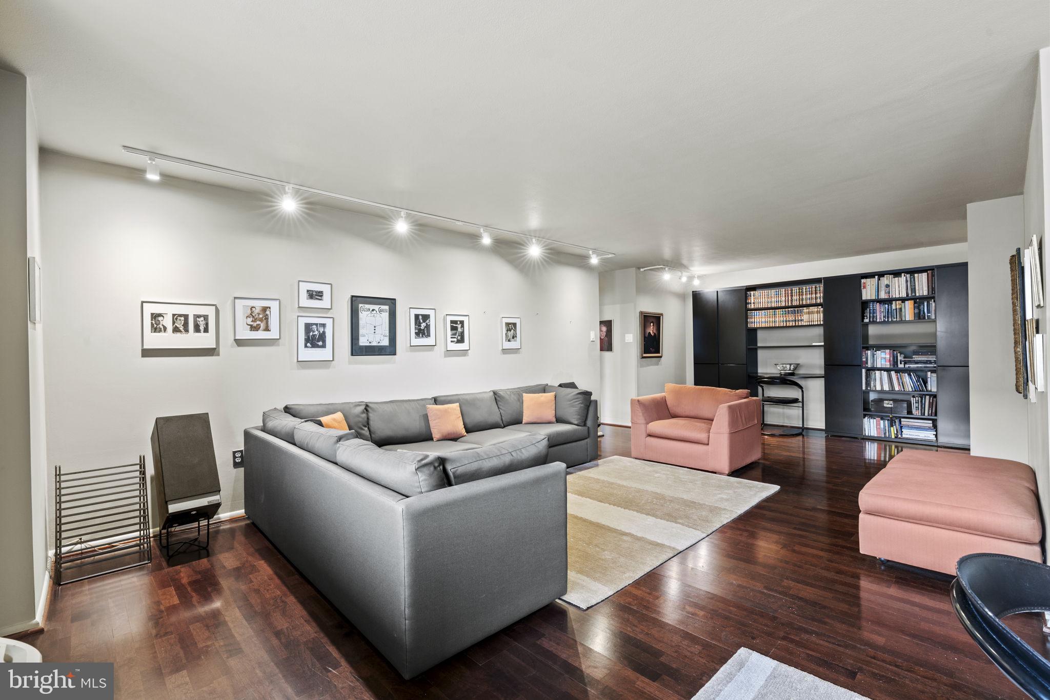 1901 JOHN F KENNEDY BOULEVARD 1104-05