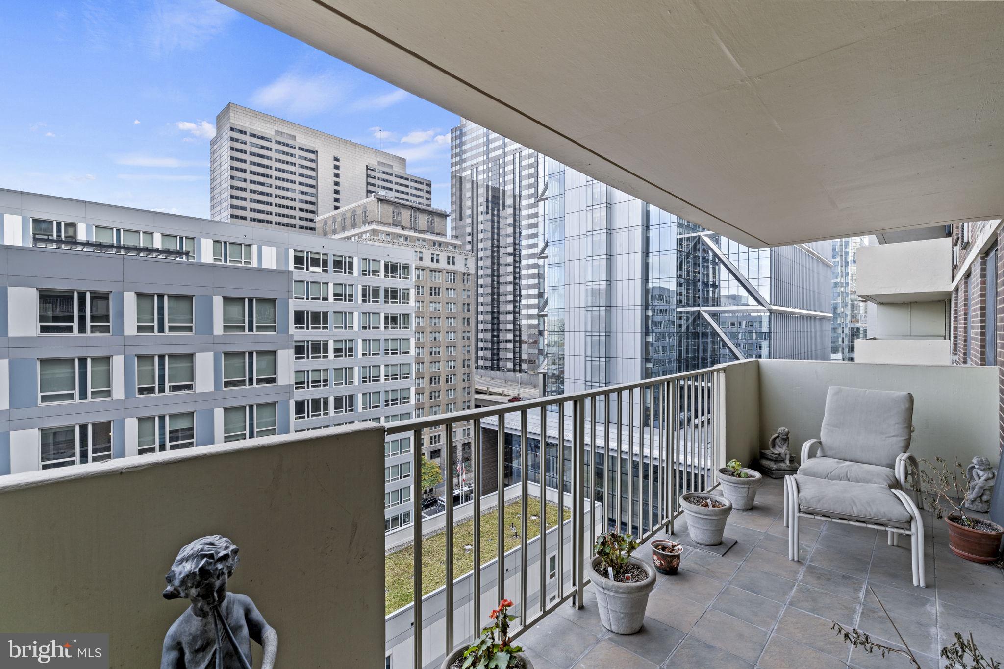 1901 JOHN F KENNEDY BOULEVARD 1104-05