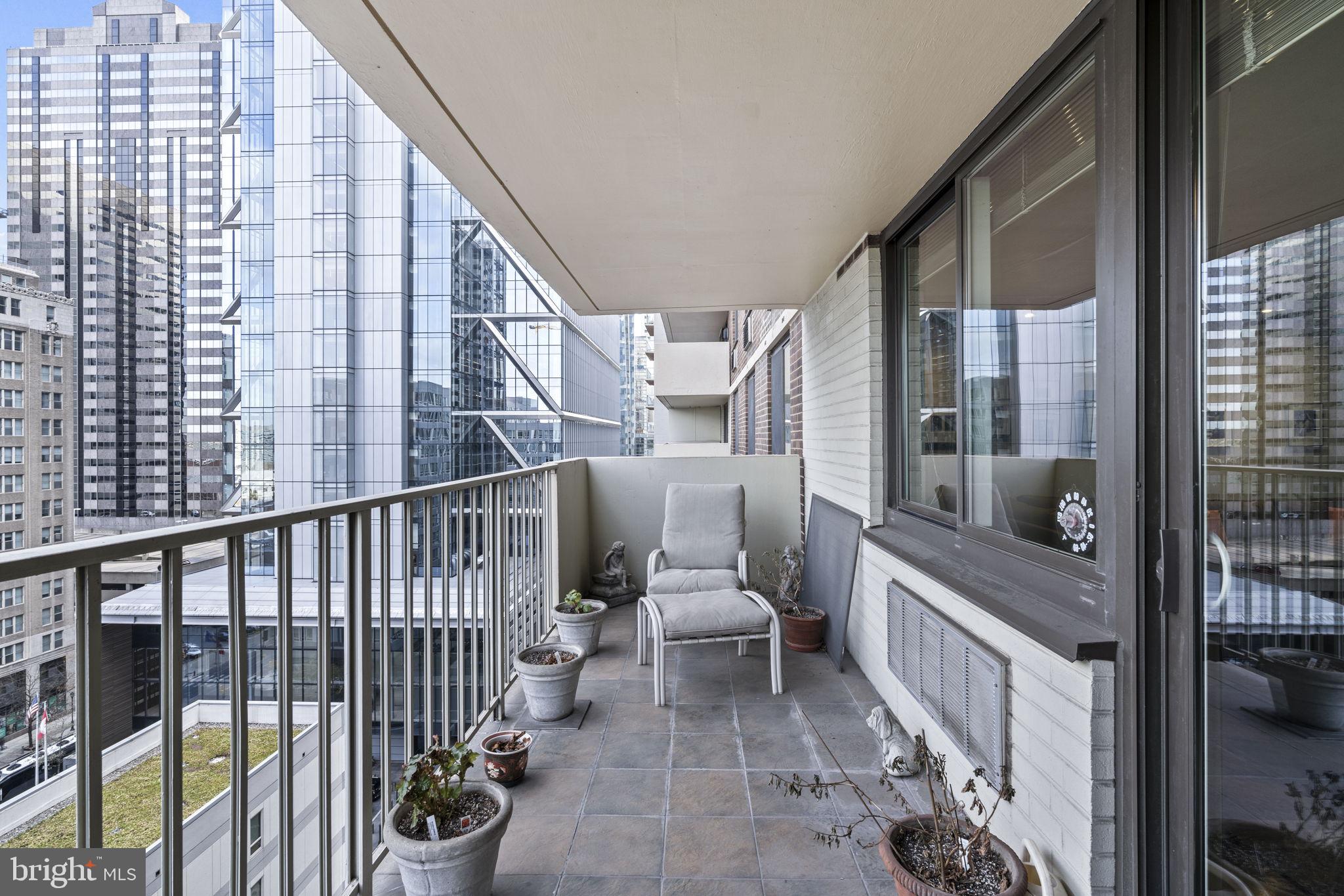 1901 JOHN F KENNEDY BOULEVARD 1104-05