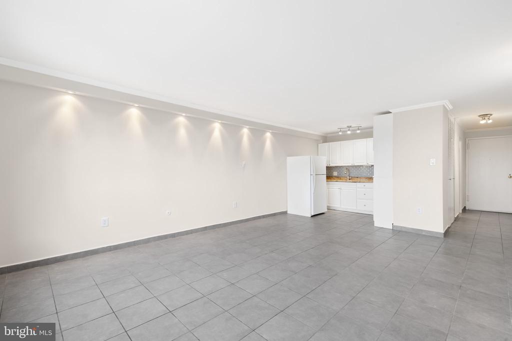 1901 JOHN F KENNEDY BOULEVARD 1225