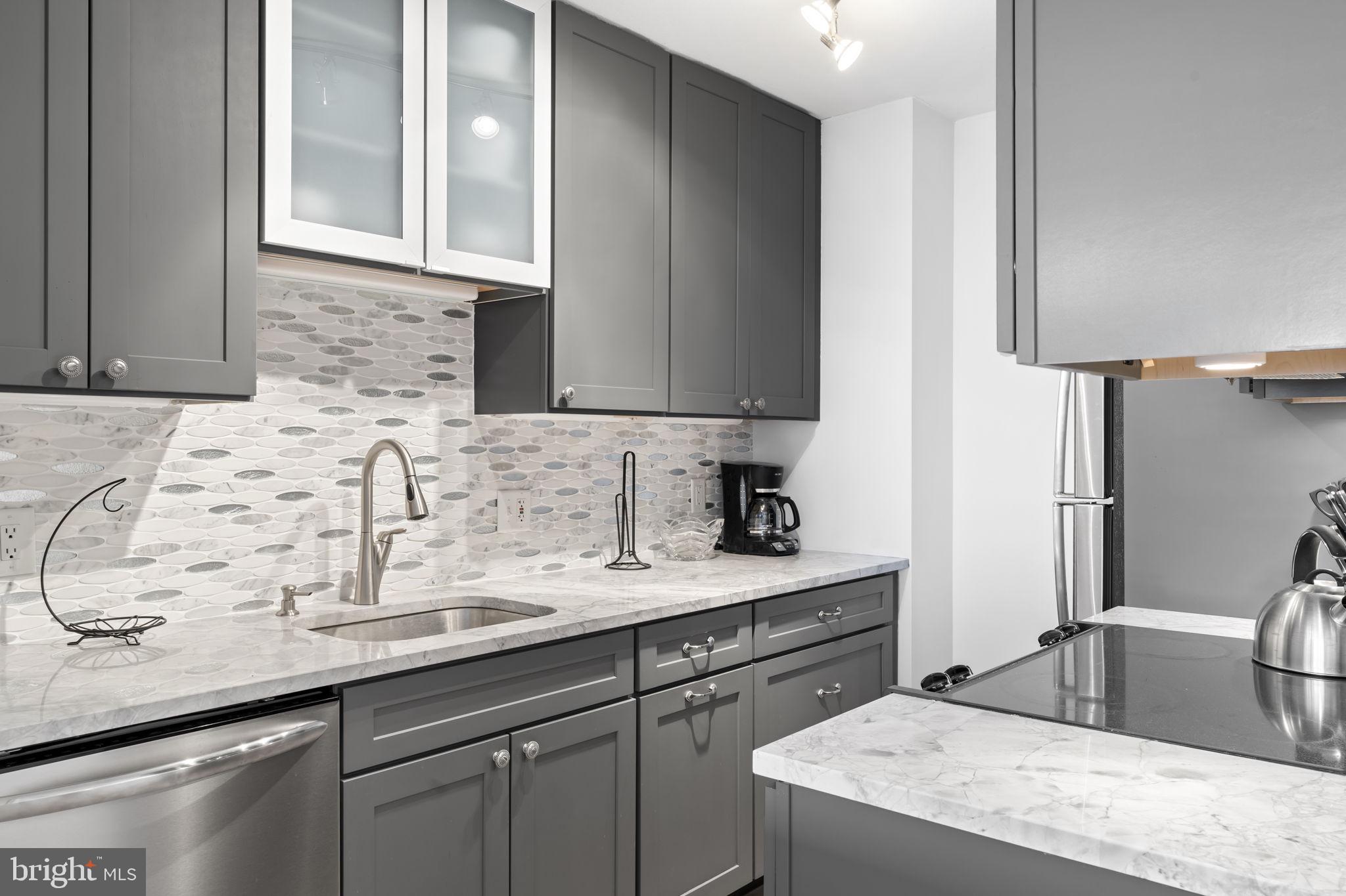 1901 JOHN F KENNEDY BOULEVARD 2324