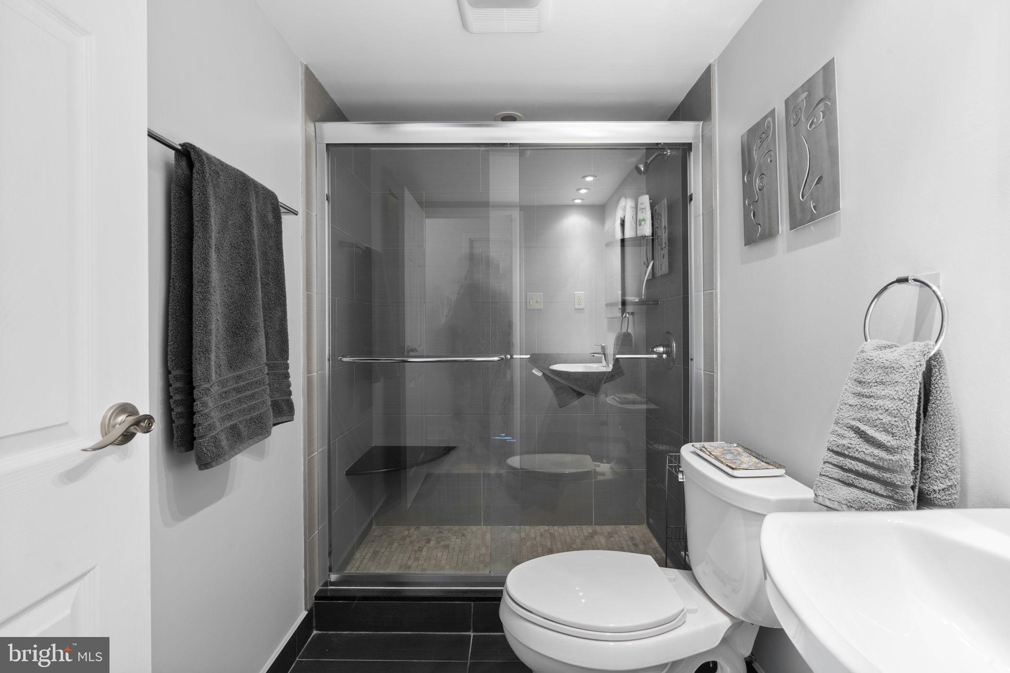 1901 JOHN F KENNEDY BOULEVARD 2324
