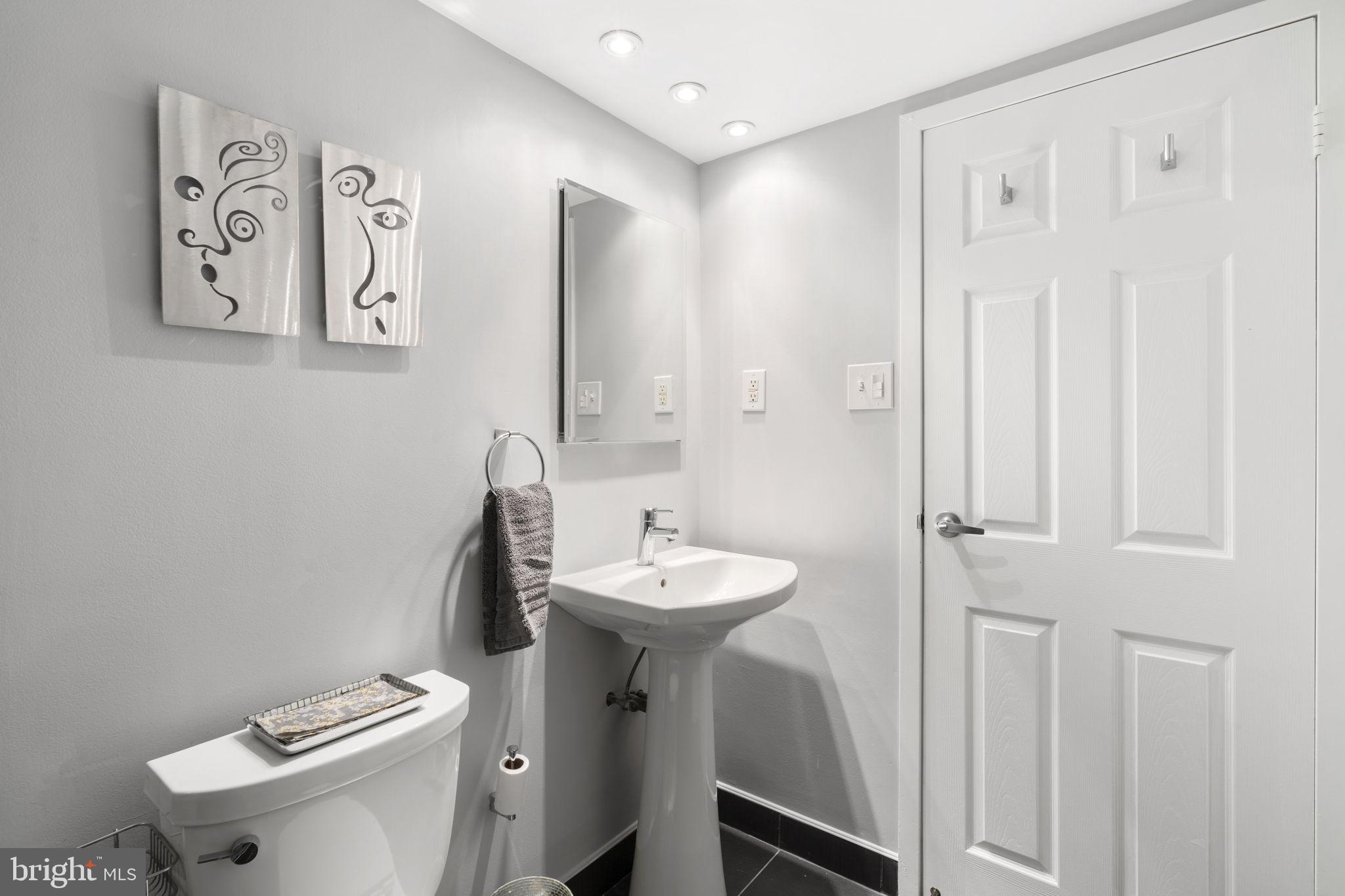 1901 JOHN F KENNEDY BOULEVARD 2324