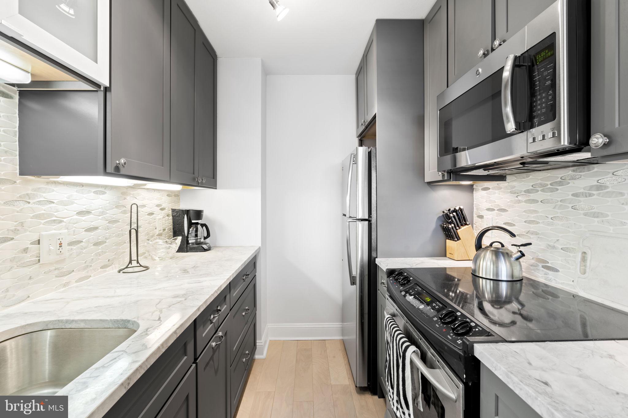 1901 JOHN F KENNEDY BOULEVARD 2324