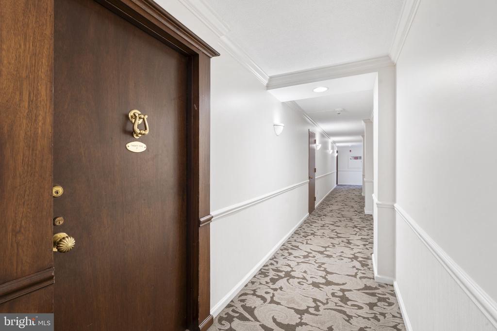 1420 LOCUST STREET 25 F