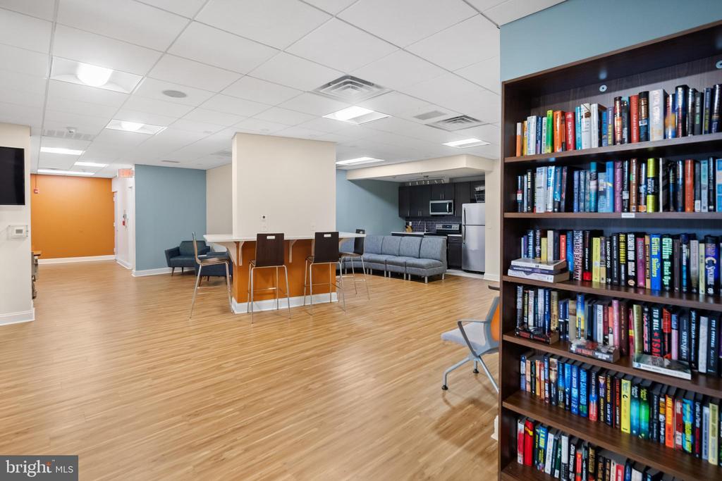 1420 LOCUST STREET 25 F