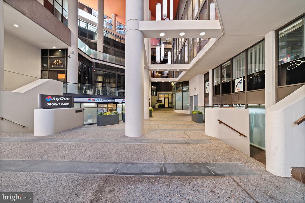 1420 LOCUST STREET 25 F