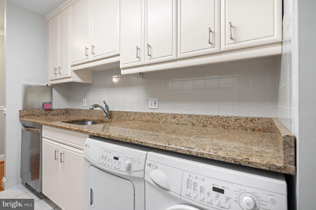 1901 JOHN F KENNEDY BOULEVARD 1414