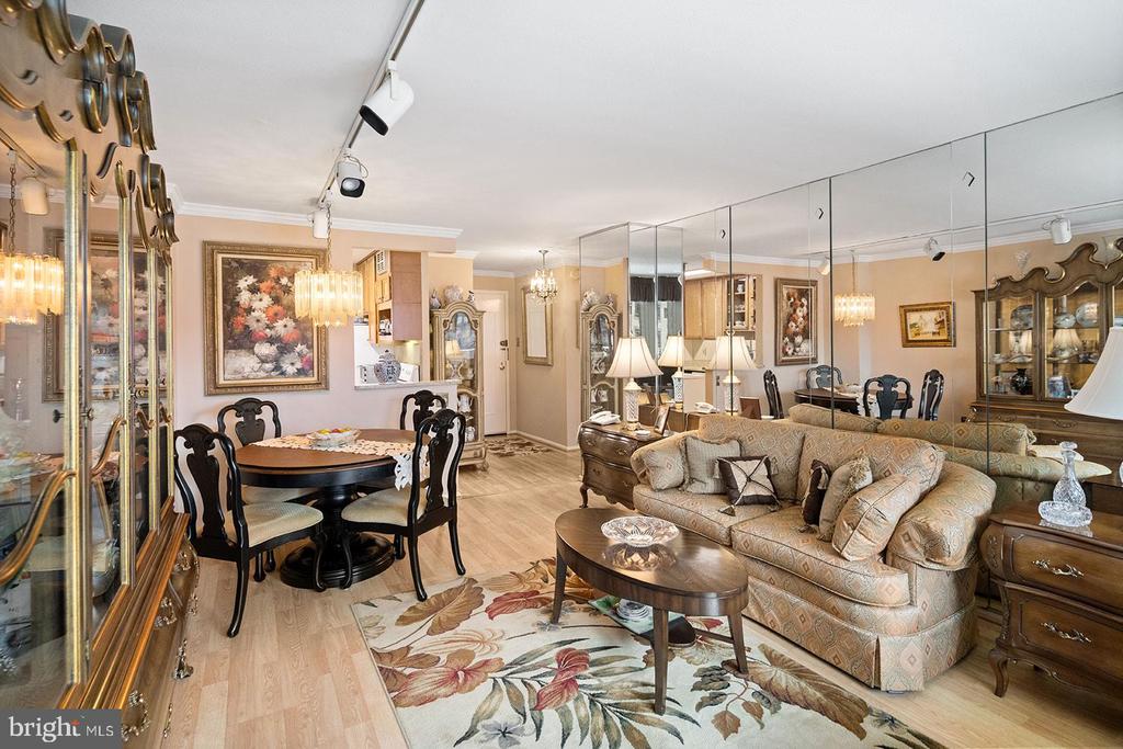 1901 JOHN F KENNEDY BOULEVARD 2119