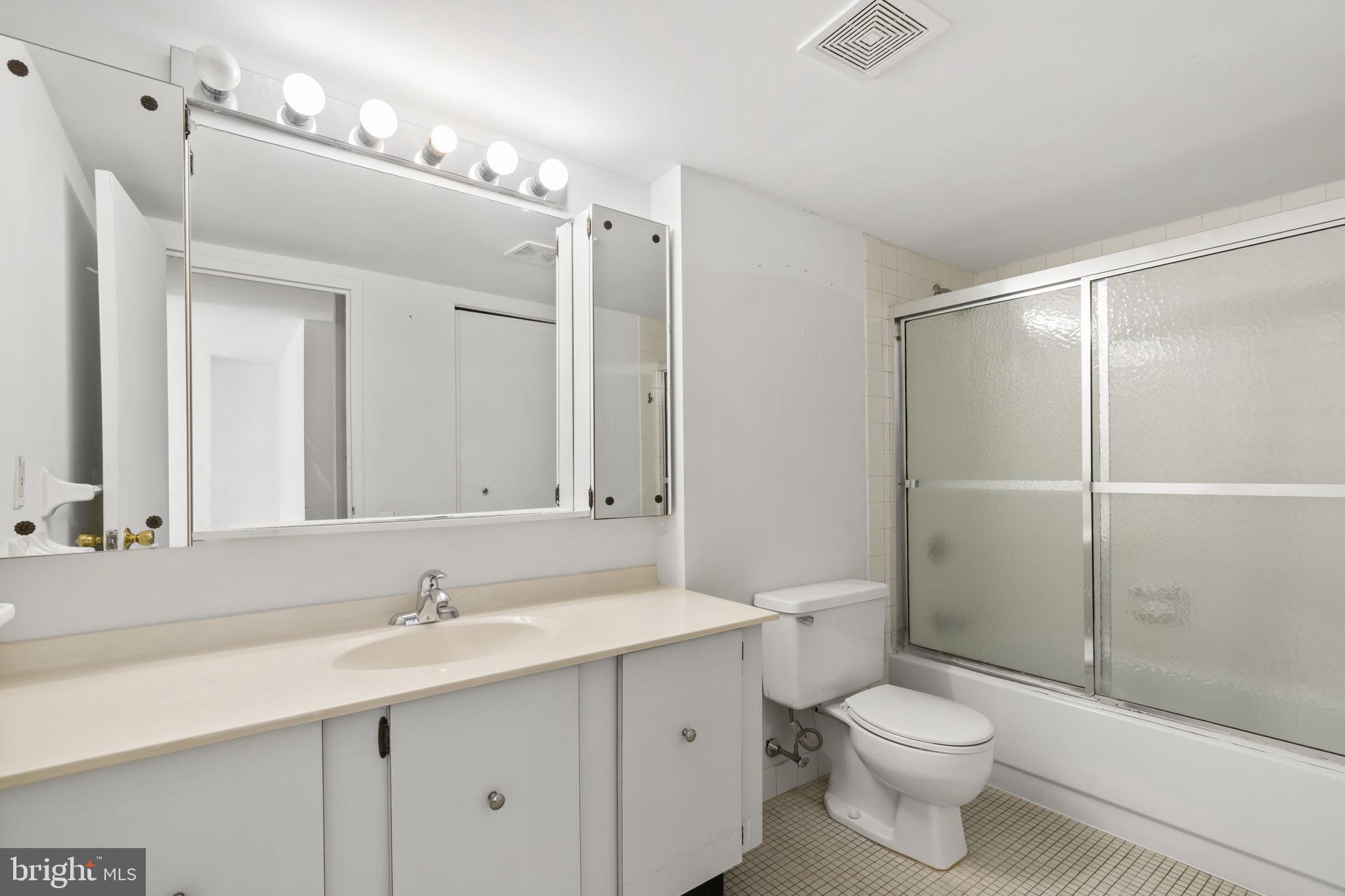 1420 LOCUST STREET 7M