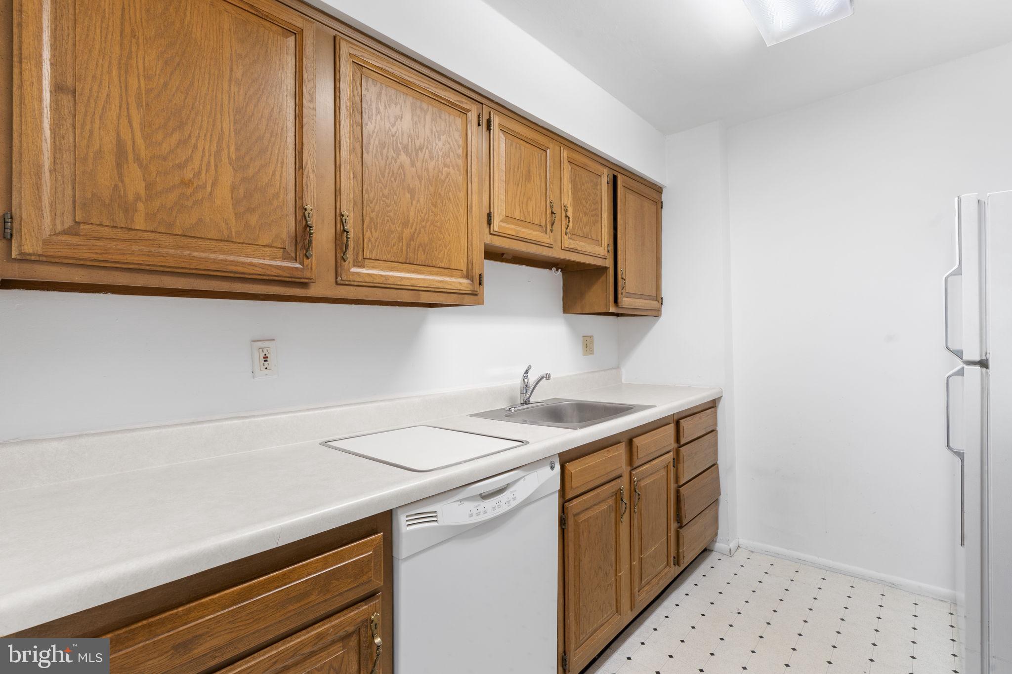 1420 LOCUST STREET 7M