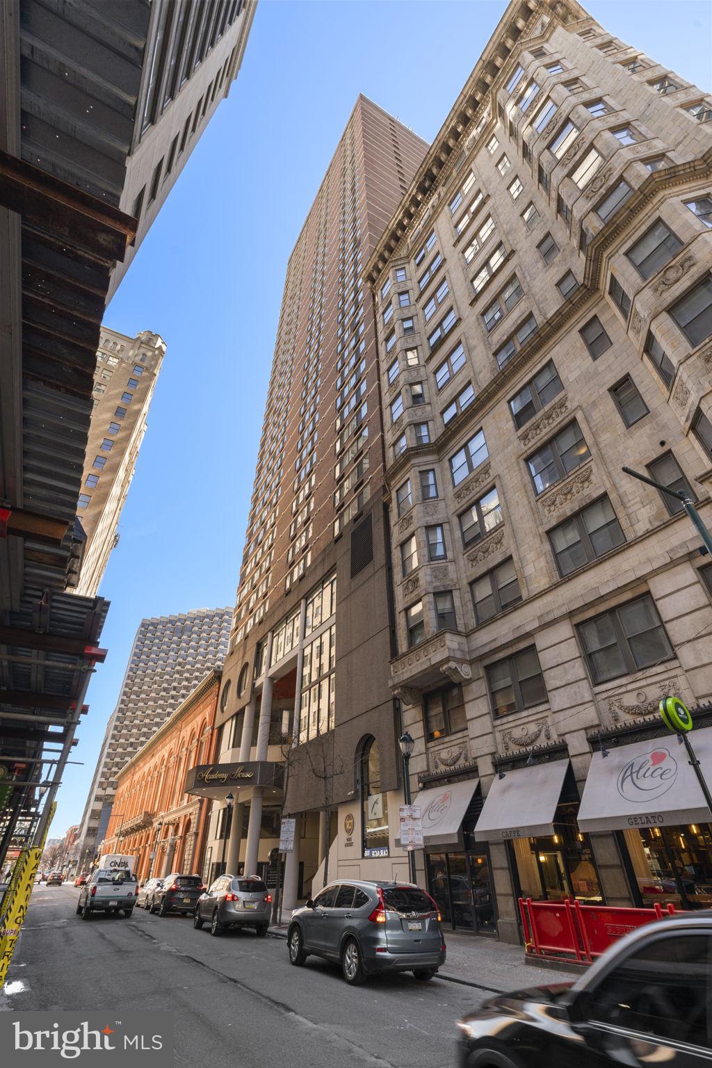 1420 LOCUST STREET 7M