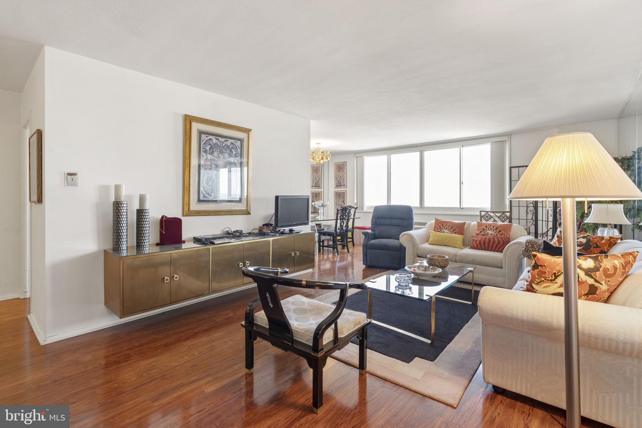1901 JOHN F KENNEDY BOULEVARD 2801