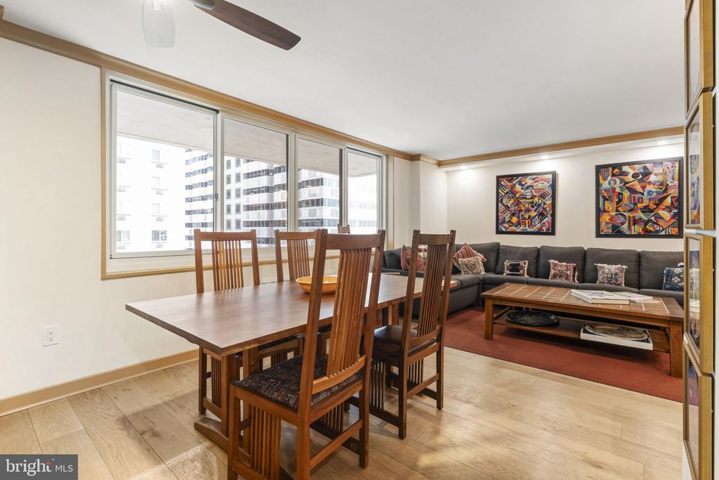 1901 JOHN F KENNEDY BOULEVARD 1020