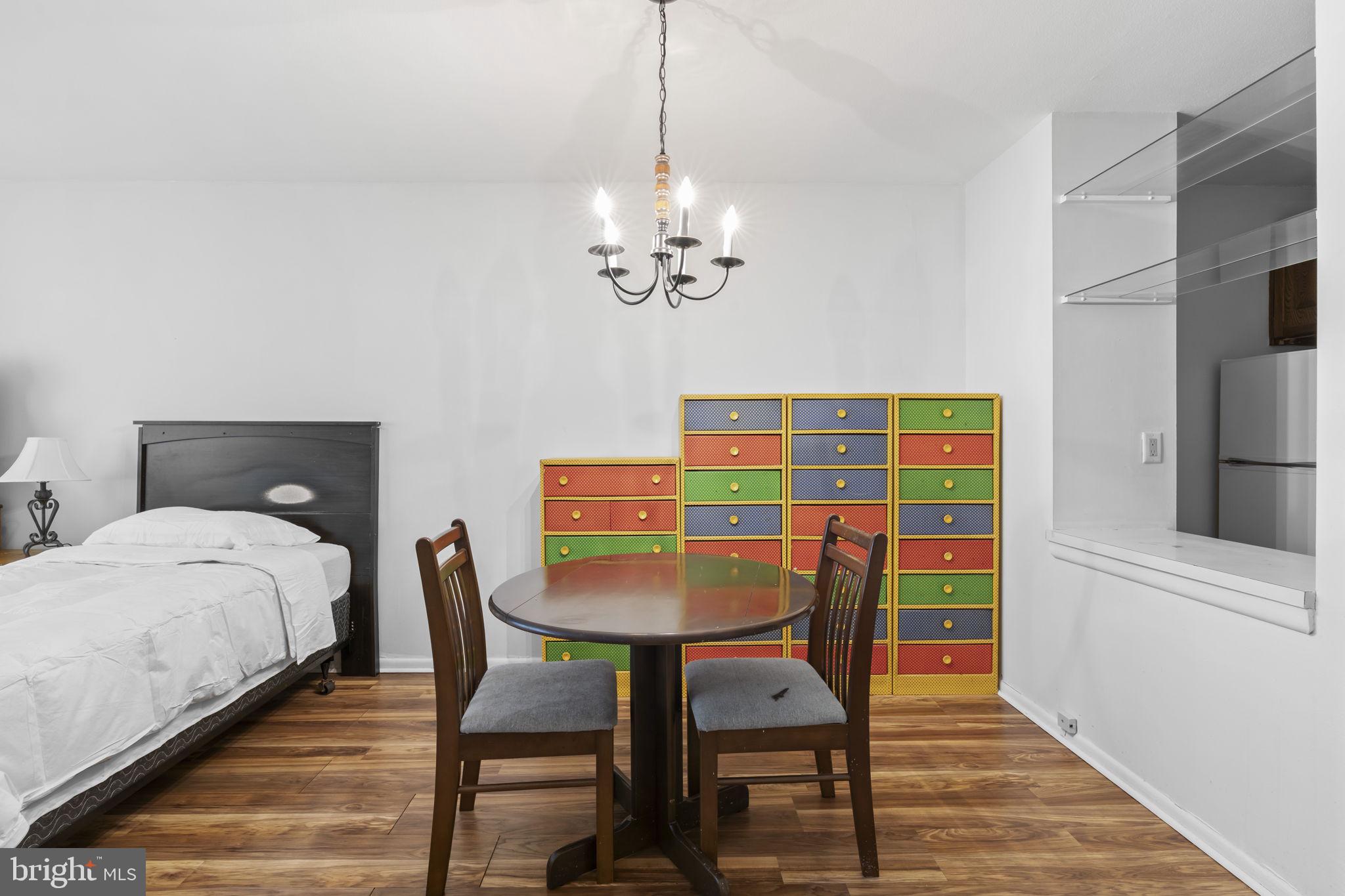 1901 JOHN F KENNEDY BOULEVARD 810