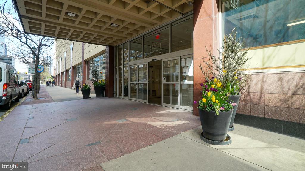 1901 JOHN F KENNEDY BOULEVARD 1602