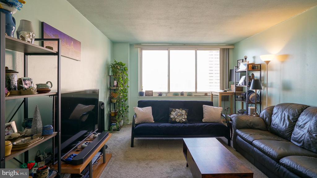 1901 JOHN F KENNEDY BOULEVARD 1602