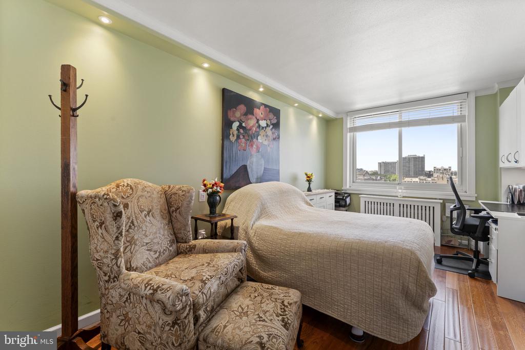 1901 JOHN F KENNEDY BOULEVARD 924