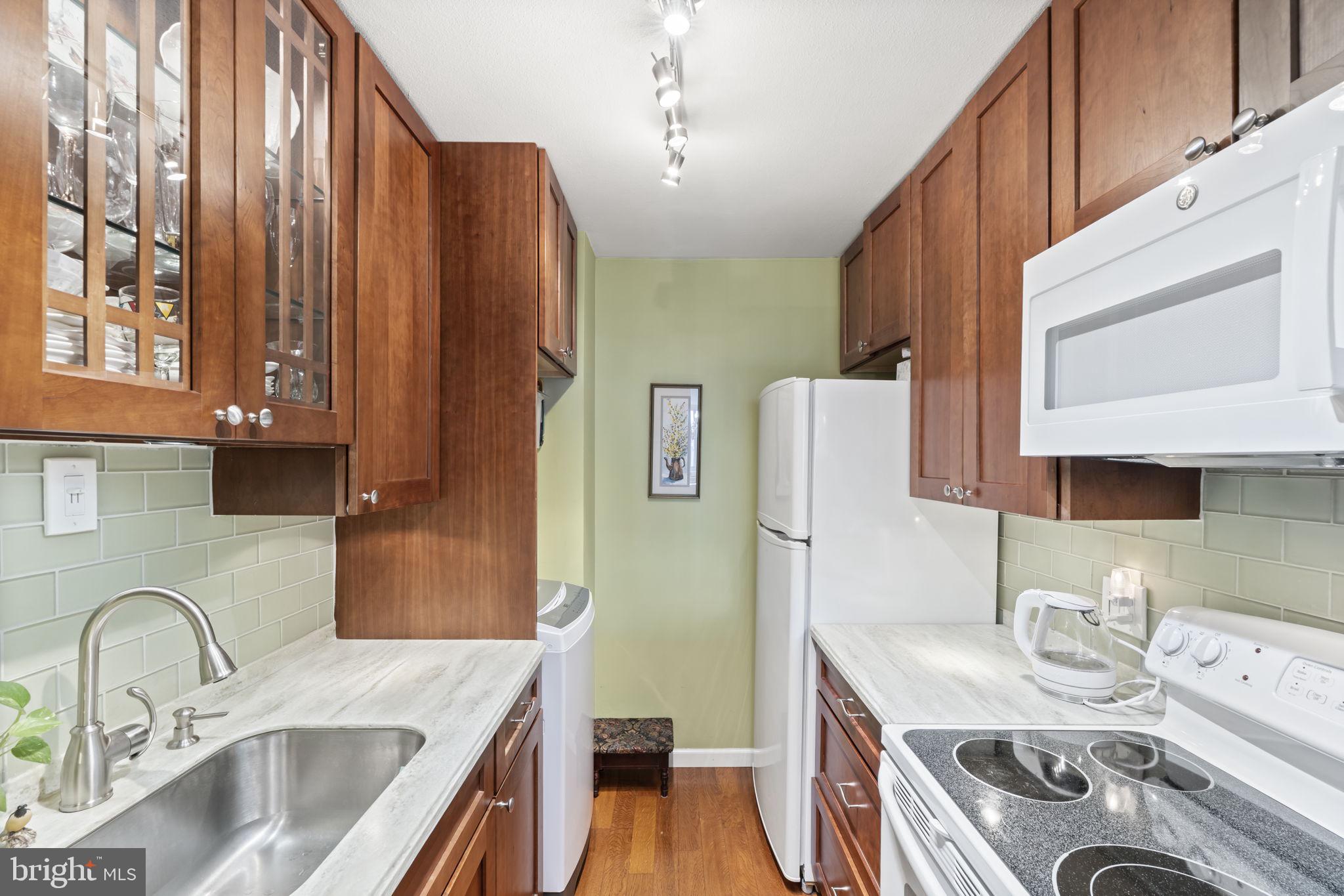 1901 JOHN F KENNEDY BOULEVARD 924