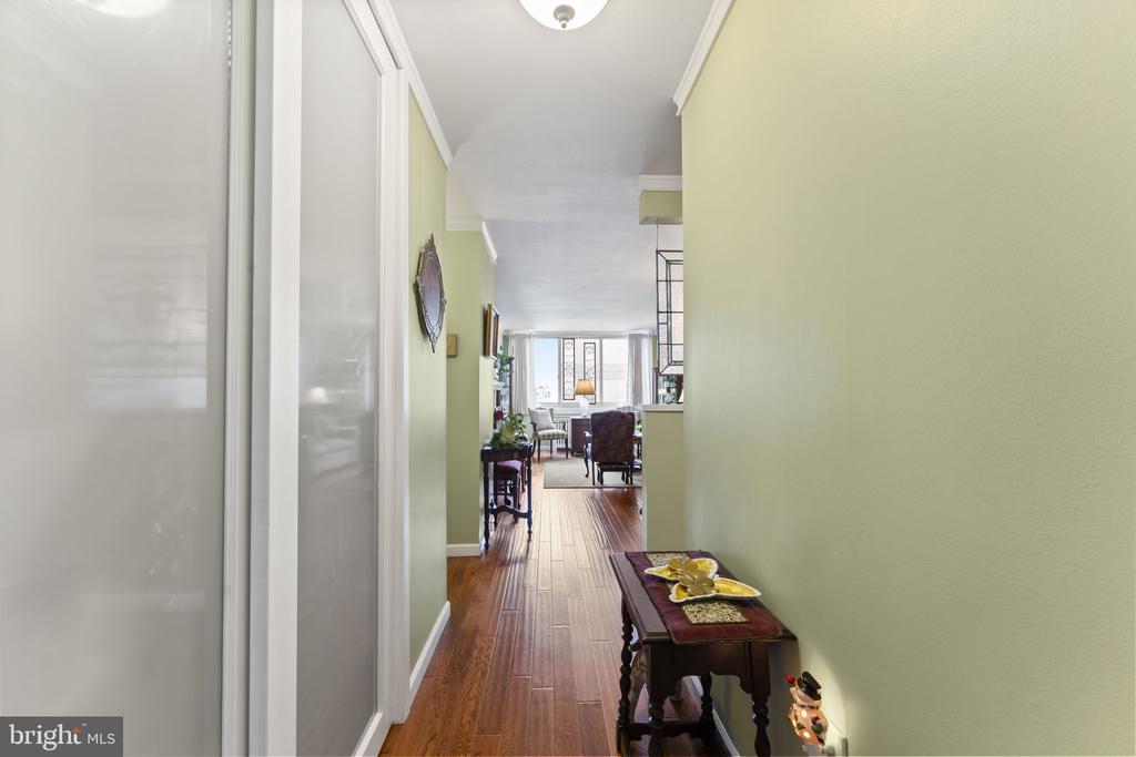 1901 JOHN F KENNEDY BOULEVARD 924