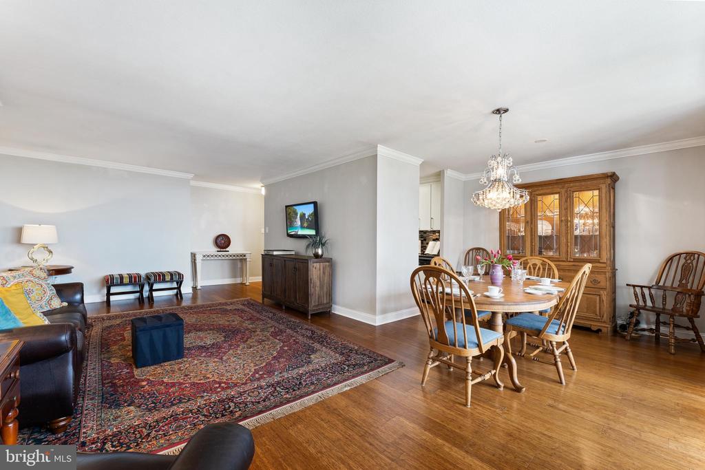 1901 JOHN F KENNEDY BOULEVARD 2306