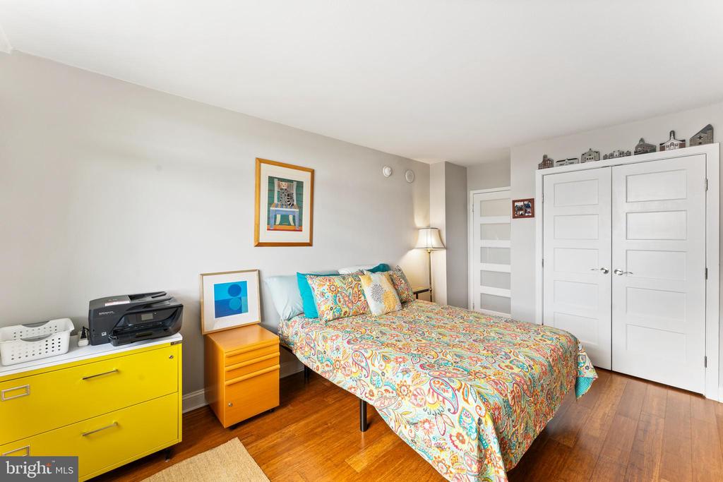 1901 JOHN F KENNEDY BOULEVARD 2306